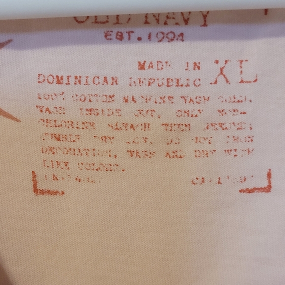 Old Navy 100% Cotton Prague Pink Short Sleeve Tee with Star Pattern Size XL - Picture 6 of 6